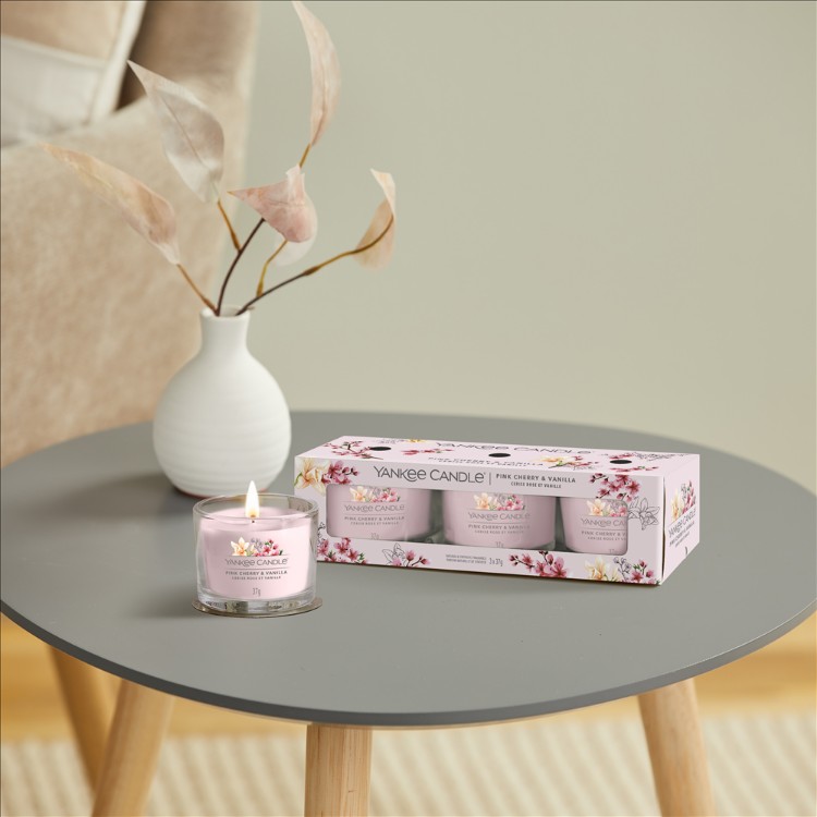 Image de Pink Cherry & Vanilla Signature Filled Votive