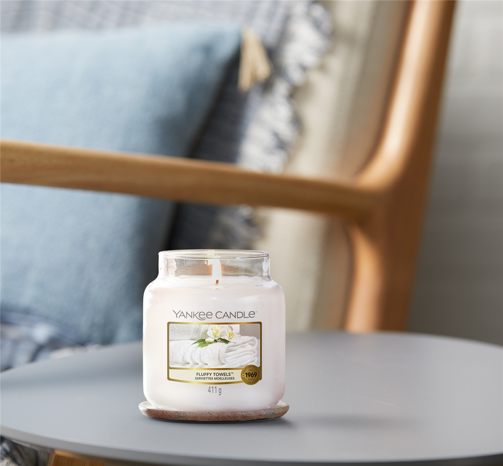 Fluffy Towels medium Jar (mittel) Yankee Candle Offizielle site