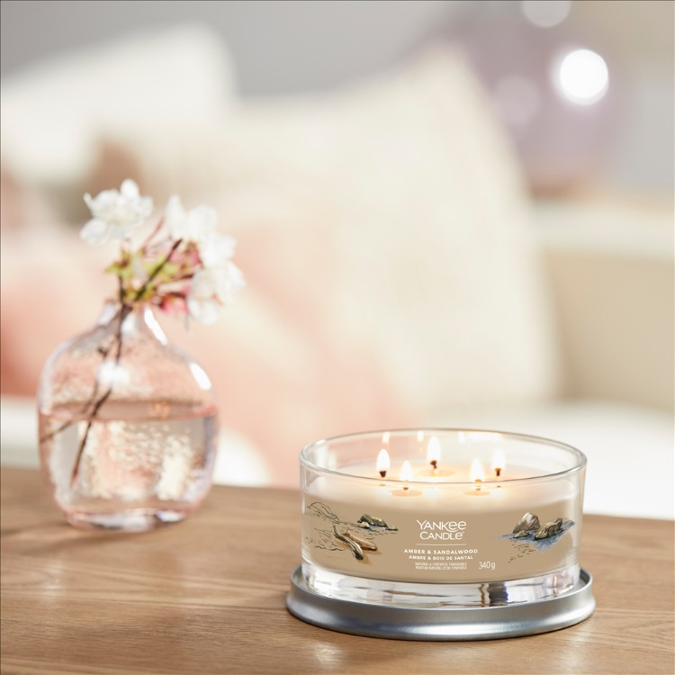 Immagine di Amber & Sandalwood Signature 5 Wick Tumbler