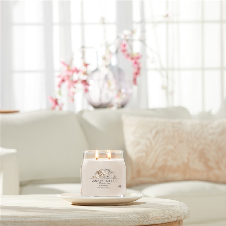 Immagine di Warm Cashmere Signature Medium Jar