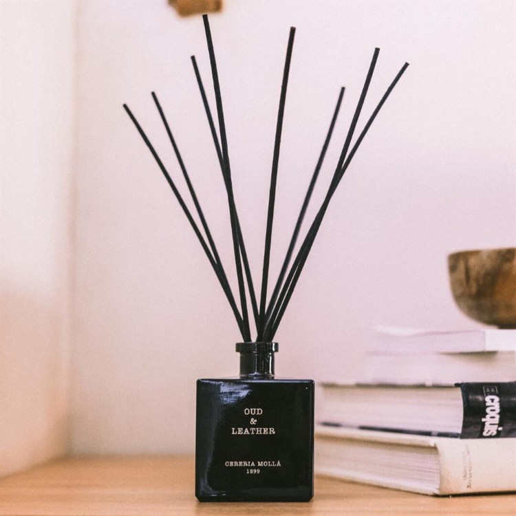 Immagine di Oud & Leather Premium Reed Diffuser 250ml