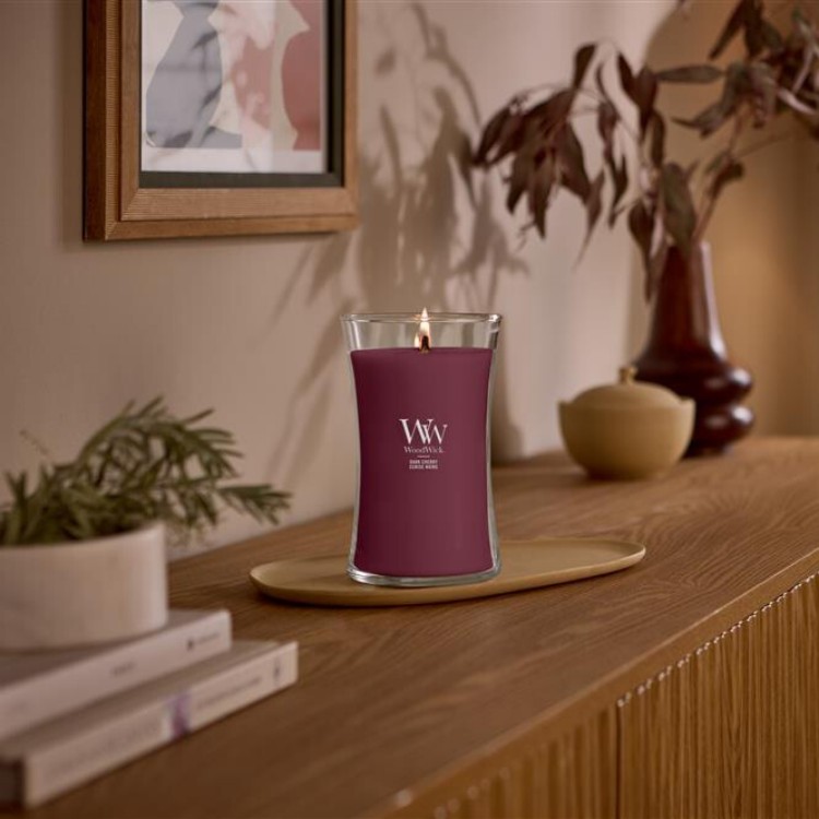 Immagine di Dark Cherry Medium Jar