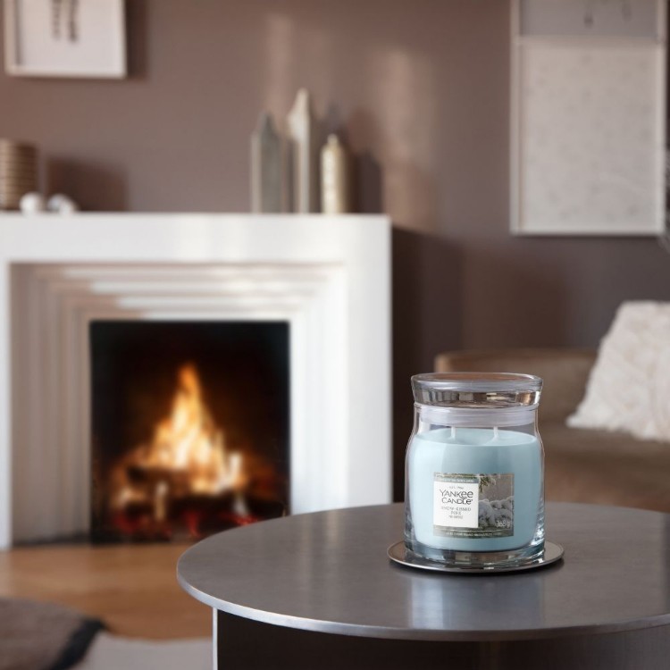 Image de Snow Kissed Pine Signature Medium Jar