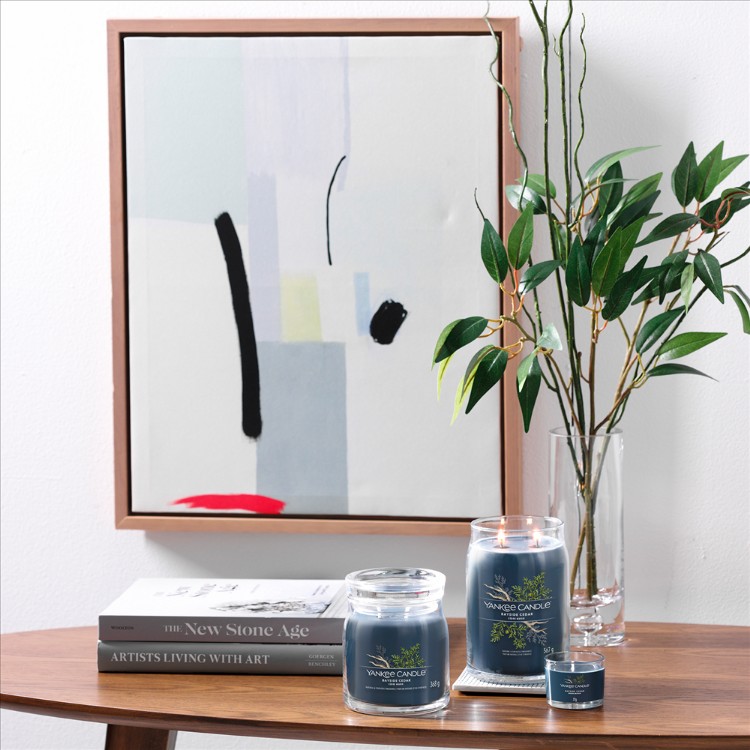 Bild von Bayside Cedar Signature Medium Jar