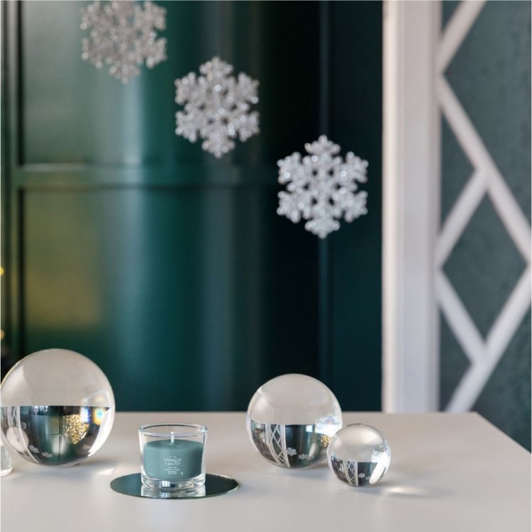 Bild von Winter Night Stars Signature Filled Votive
