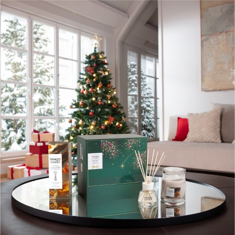 Immagine di Magical Christmas Moments Candle & Reed Diffuser Gift Set