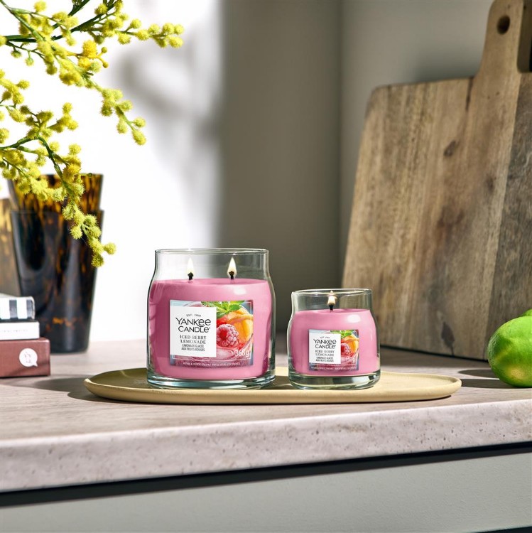Bild von Iced Berry Lemonade Signature Medium Jar