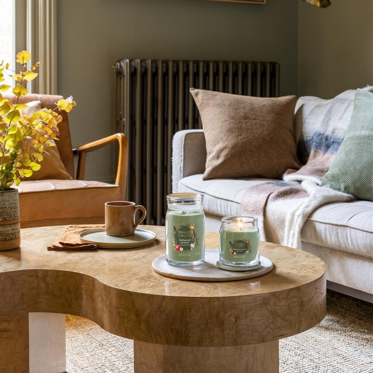 Immagine di Enchanted Orchard Signature Filled Votive
