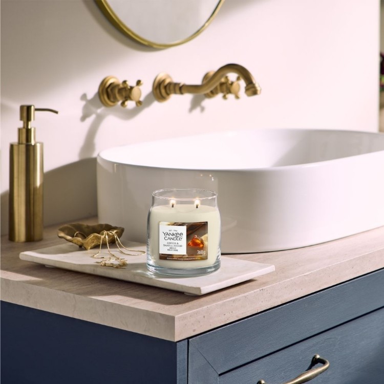 Image de Amber & Sandalwood Signature Medium Jar